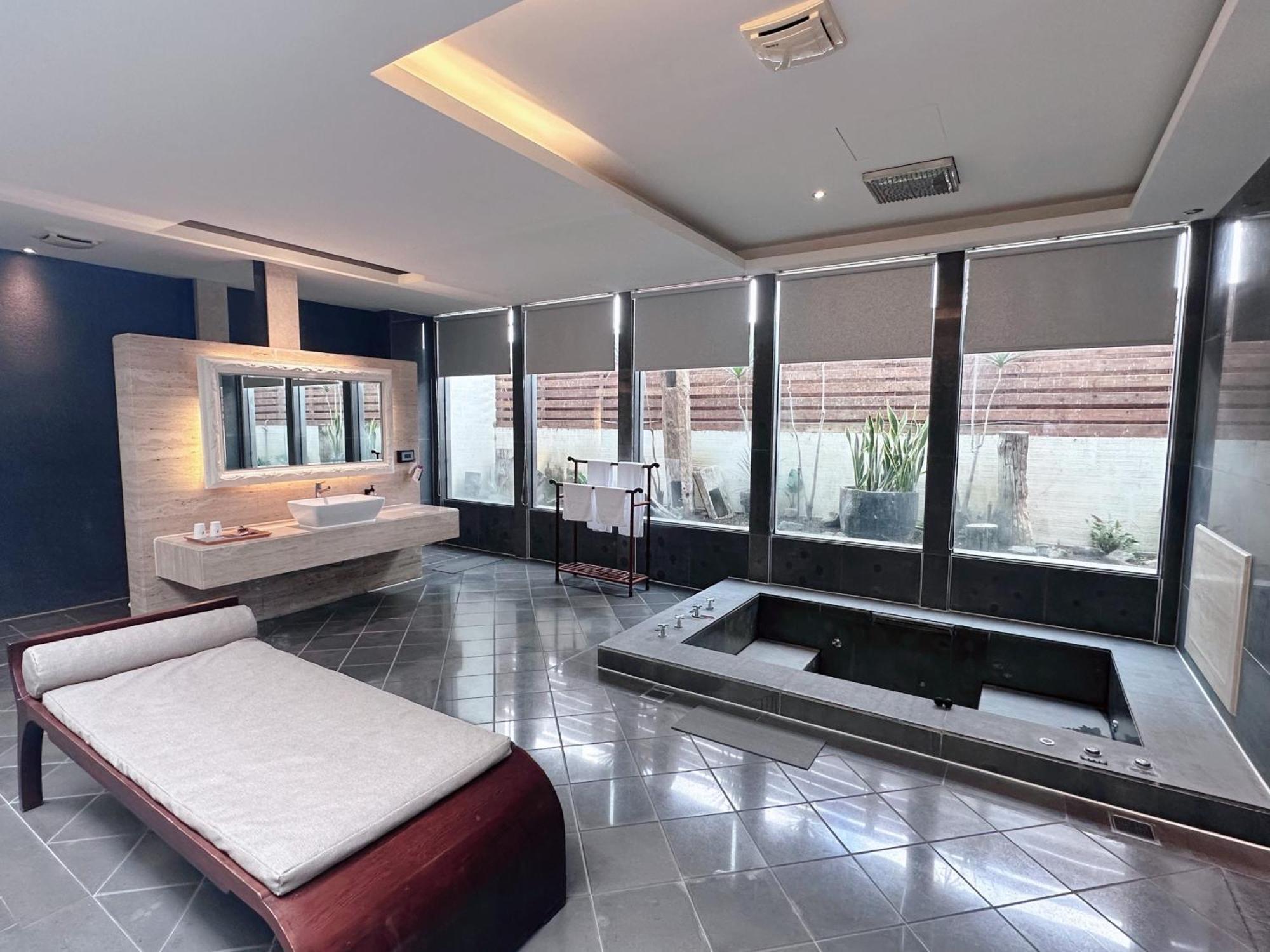 Orient Luxury Villa Motel Huwei Exterior foto